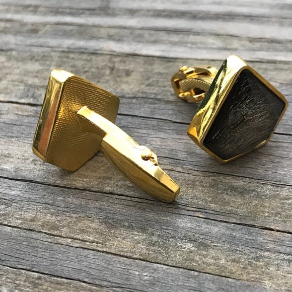 Men Cuff Link Gold Tone men Jewelry - Picture 10 of 10